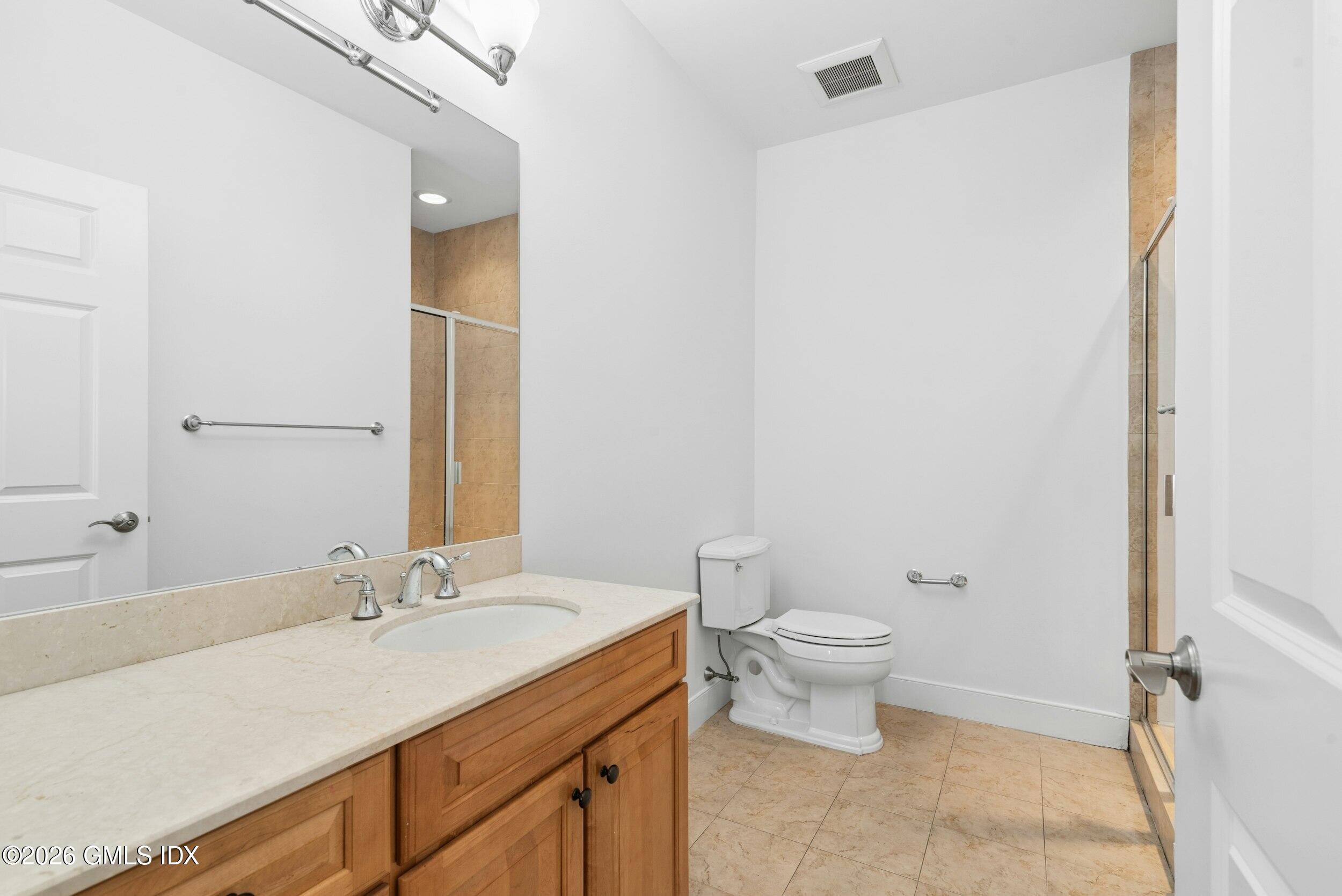 77 Havemeyer Lane, Unit 310 Stamford, CT 06902 - Photo 19 of 24 Full Bath