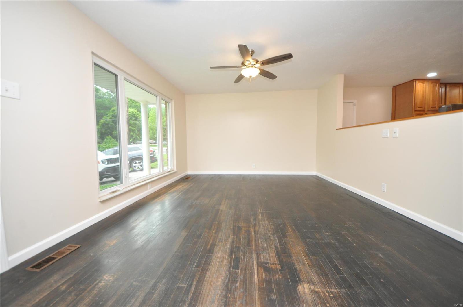 1139 Schulte Road St. Louis, MO 63146 - Photo 3 of 34 Gallery Image 3