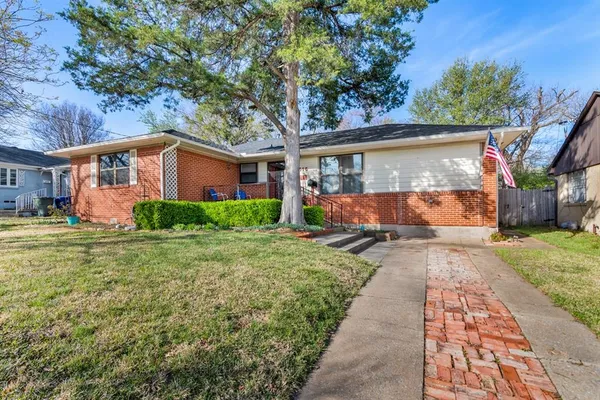 $264,900 | 616 Kessler Boulevard, Sherman, TX 75092