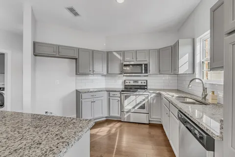 $437,500 | 623 Sapphire Drive, Murfreesboro, TN 37128