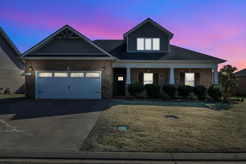 $437,500 | 623 Sapphire Drive, Murfreesboro, TN 37128
