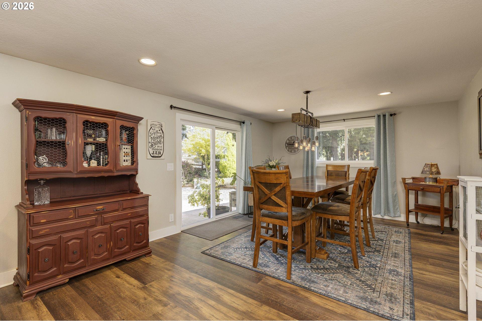 18795 South Lower Highland Road Beavercreek, OR 97004 - Photo 12 of 48 Gallery Image 12
