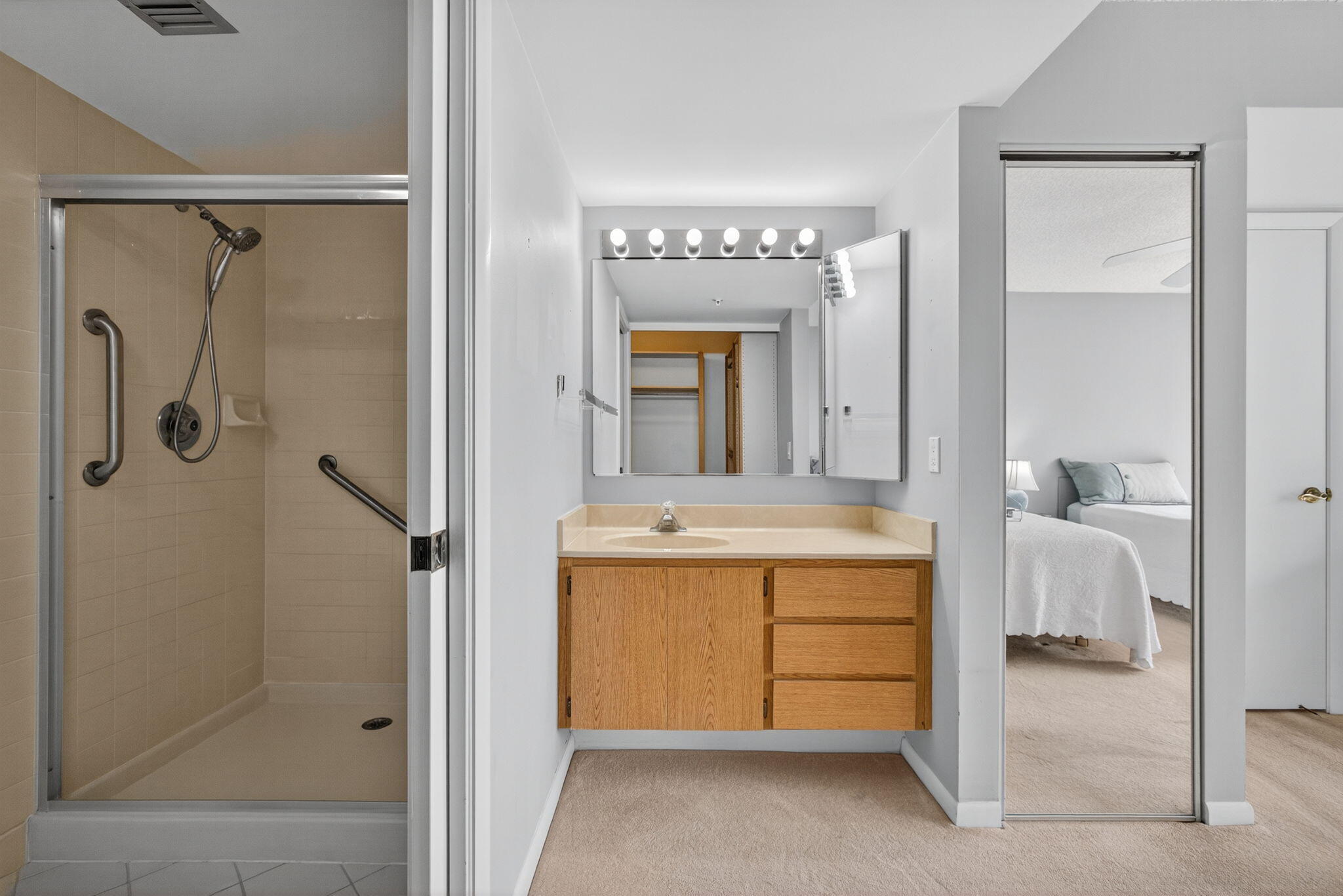 2201 Marina Isle Way, Unit 202 Jupiter, FL 33477 - Photo 13 of 29 Master Bath area