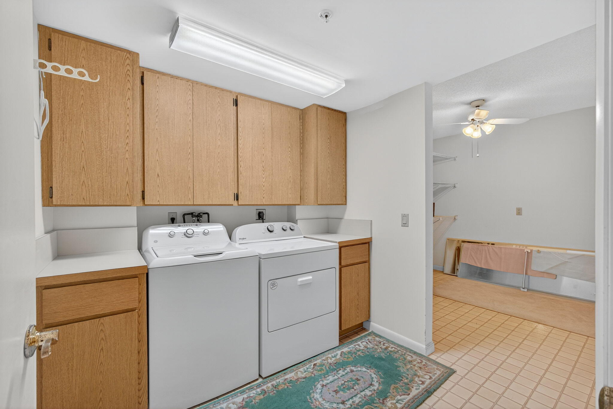 2201 Marina Isle Way, Unit 202 Jupiter, FL 33477 - Photo 17 of 29 Laundry room w/bonus room
