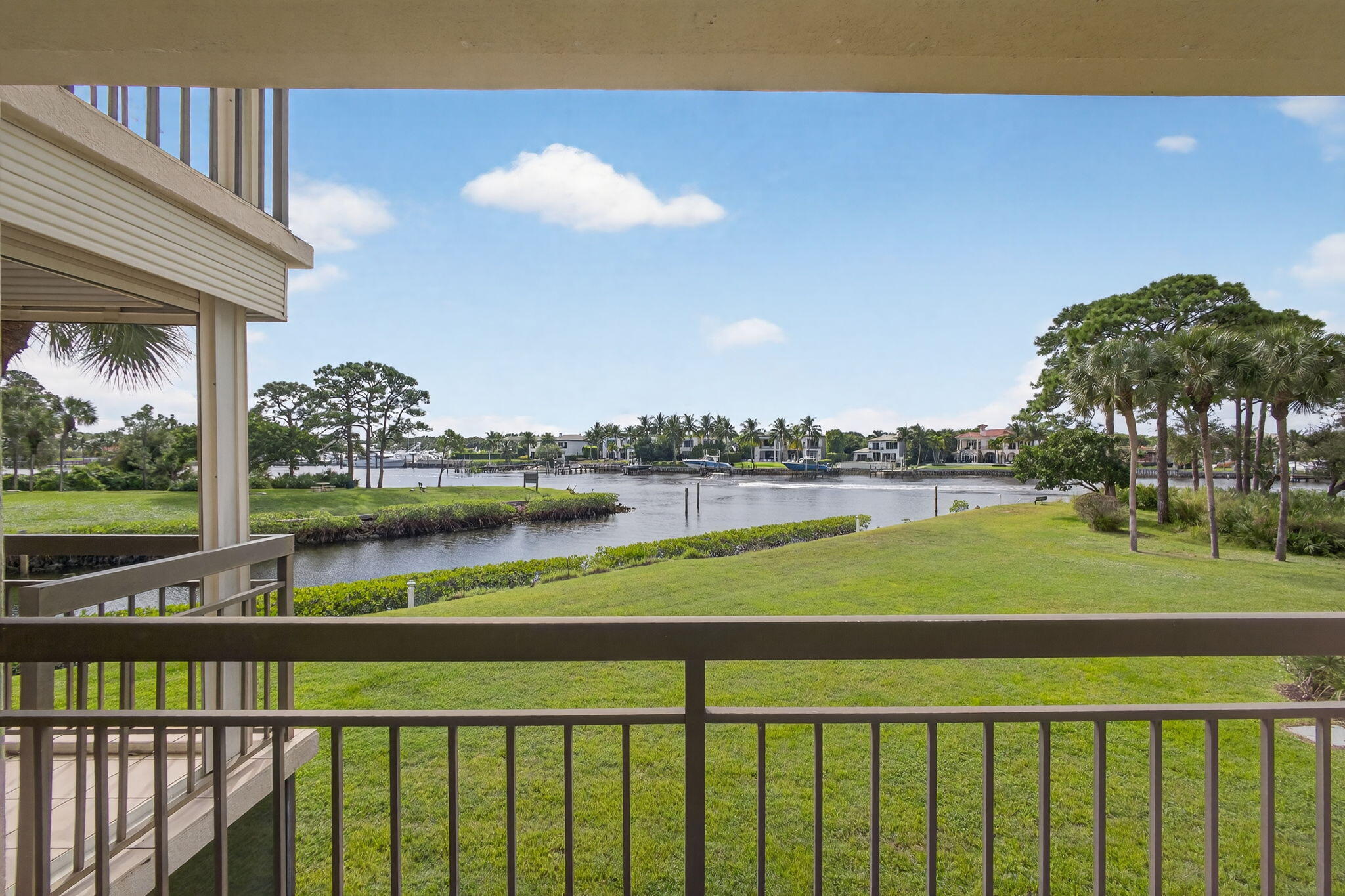 2201 Marina Isle Way, Unit 202 Jupiter, FL 33477 - Photo 22 of 29 Unobstructed Views
