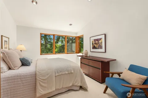 $3,295,000 | 11515 Blue Heron Lane Northeast, Bainbridge Island, WA 98110