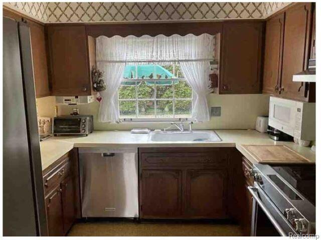 491 Colonial Road Grosse Pointe Woods, MI 48236 - Photo 17 of 38
