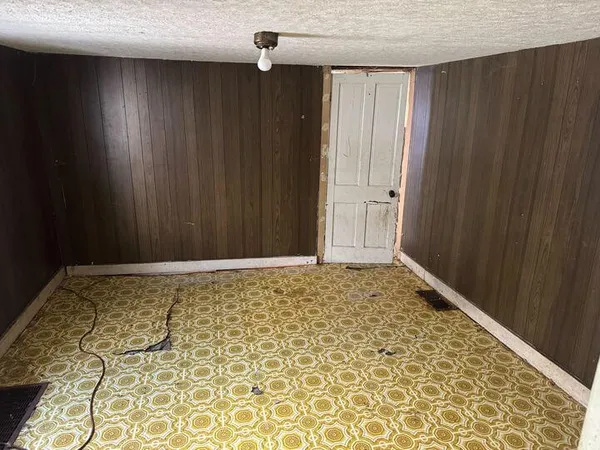 $54,000 | 6940 King Street, Aurora, IN 47001