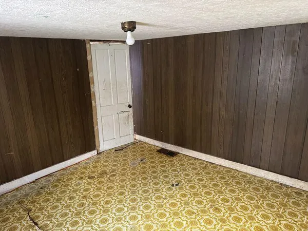 $64,000 | 6940 King Street, Aurora, IN 47001