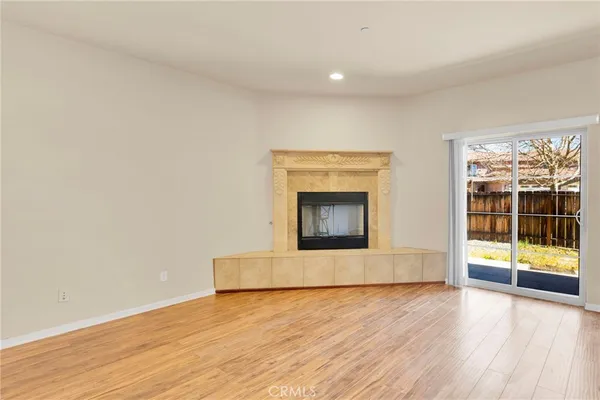 $339,999 | 14119 Jicarilla Road, Unit 204, Apple Valley, CA 92307