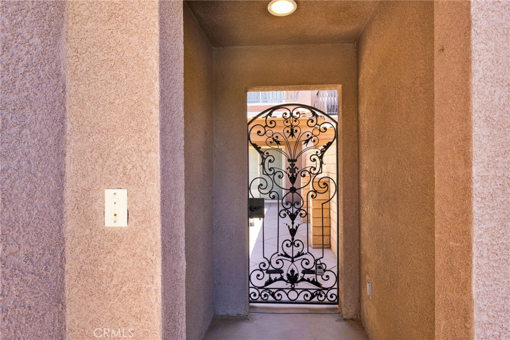 14119 Jicarilla Road, Unit 204 Apple Valley, CA 92307 - Photo 3 of 50