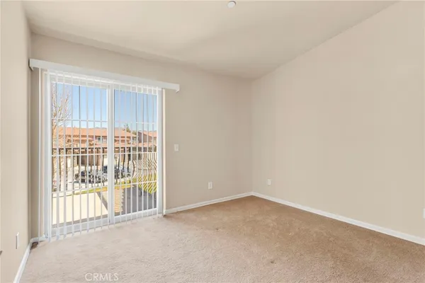 $339,999 | 14119 Jicarilla Road, Unit 204, Apple Valley, CA 92307
