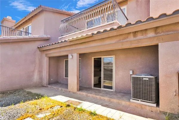$339,999 | 14119 Jicarilla Road, Unit 204, Apple Valley, CA 92307