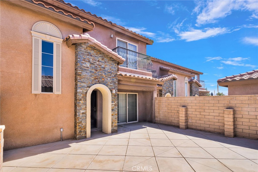 14119 Jicarilla Road, Unit 204 Apple Valley, CA 92307 - Photo 7 of 50