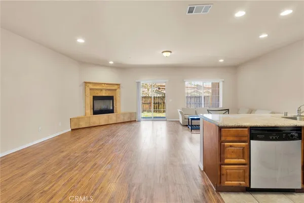 $339,999 | 14119 Jicarilla Road, Unit 204, Apple Valley, CA 92307