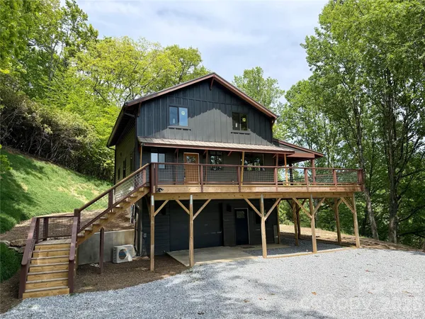 $499,000 | 114 Phivo Drive, Balsam Grove, NC 28708