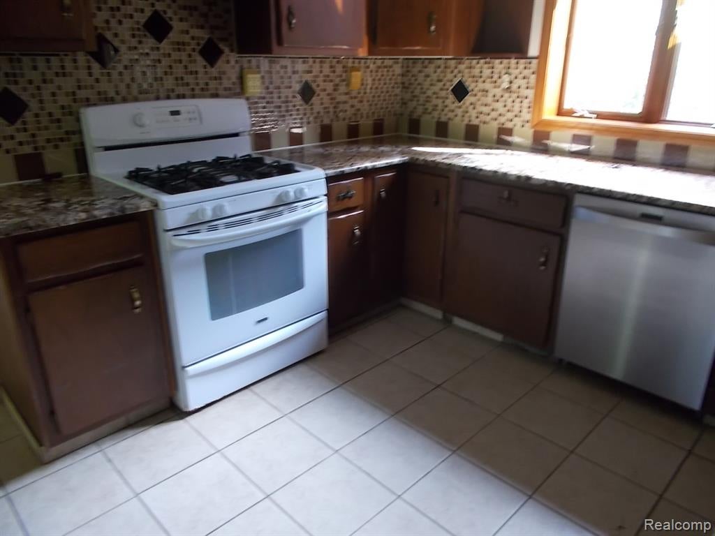 2125 Sanilac Road Caro, MI 48723 - Photo 15 of 25 Gallery Image 15