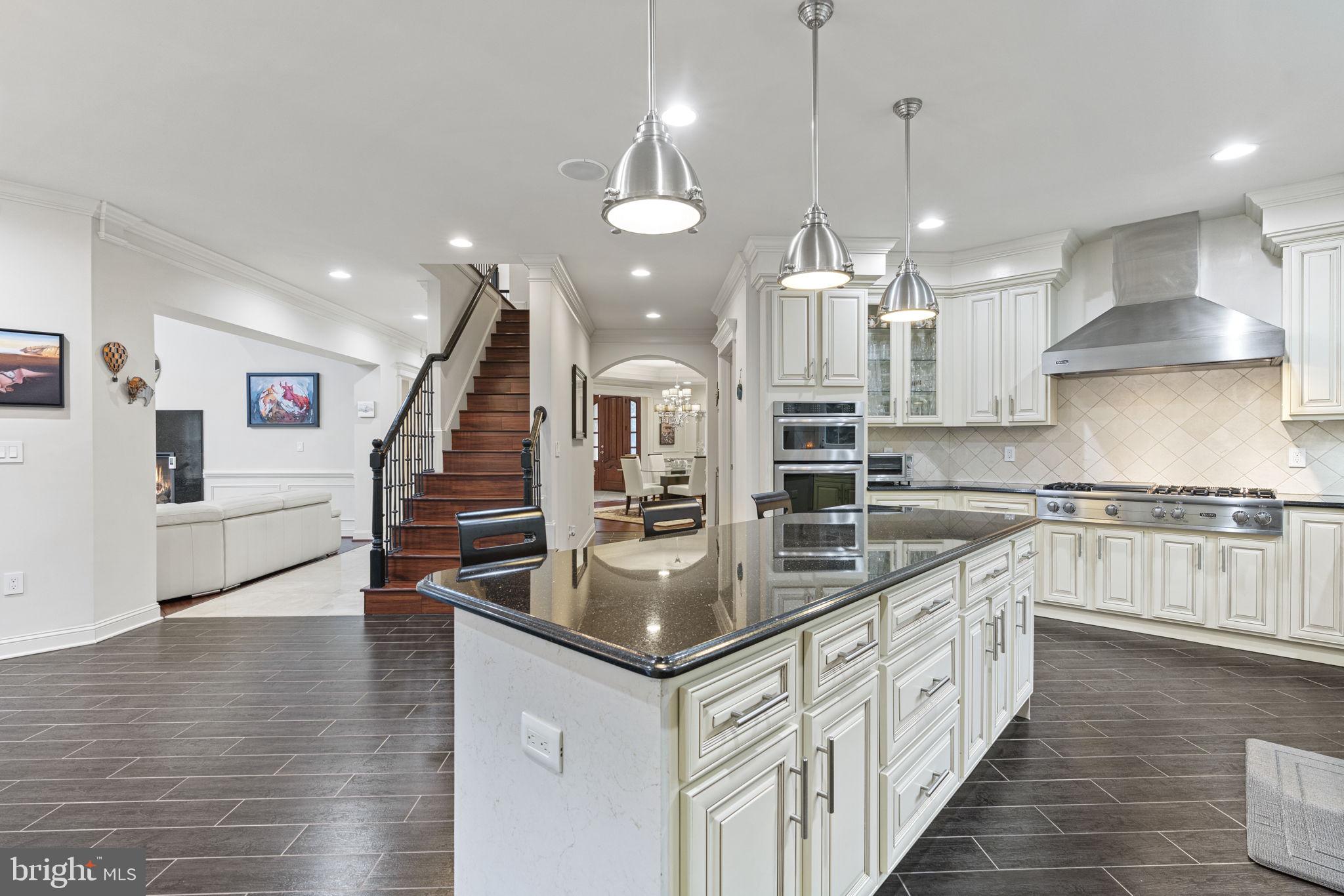 1204 Allendale Road McLean, VA 22101 - Photo 11 of 62