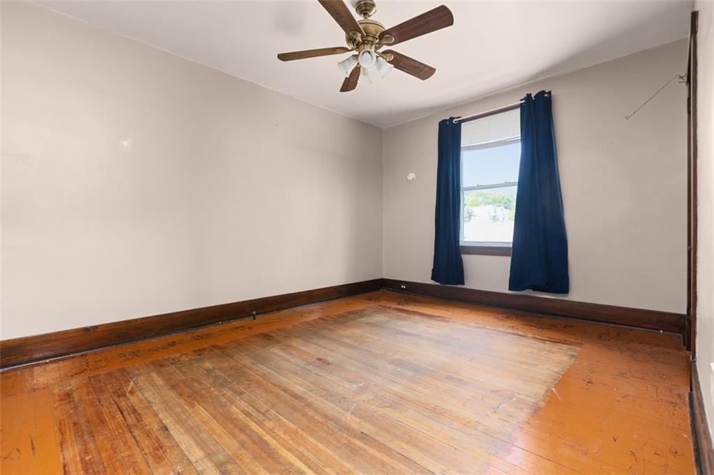 11 Butler Street Pittsburgh, PA 15209 - Photo 21 of 29 a view of an empty room and window