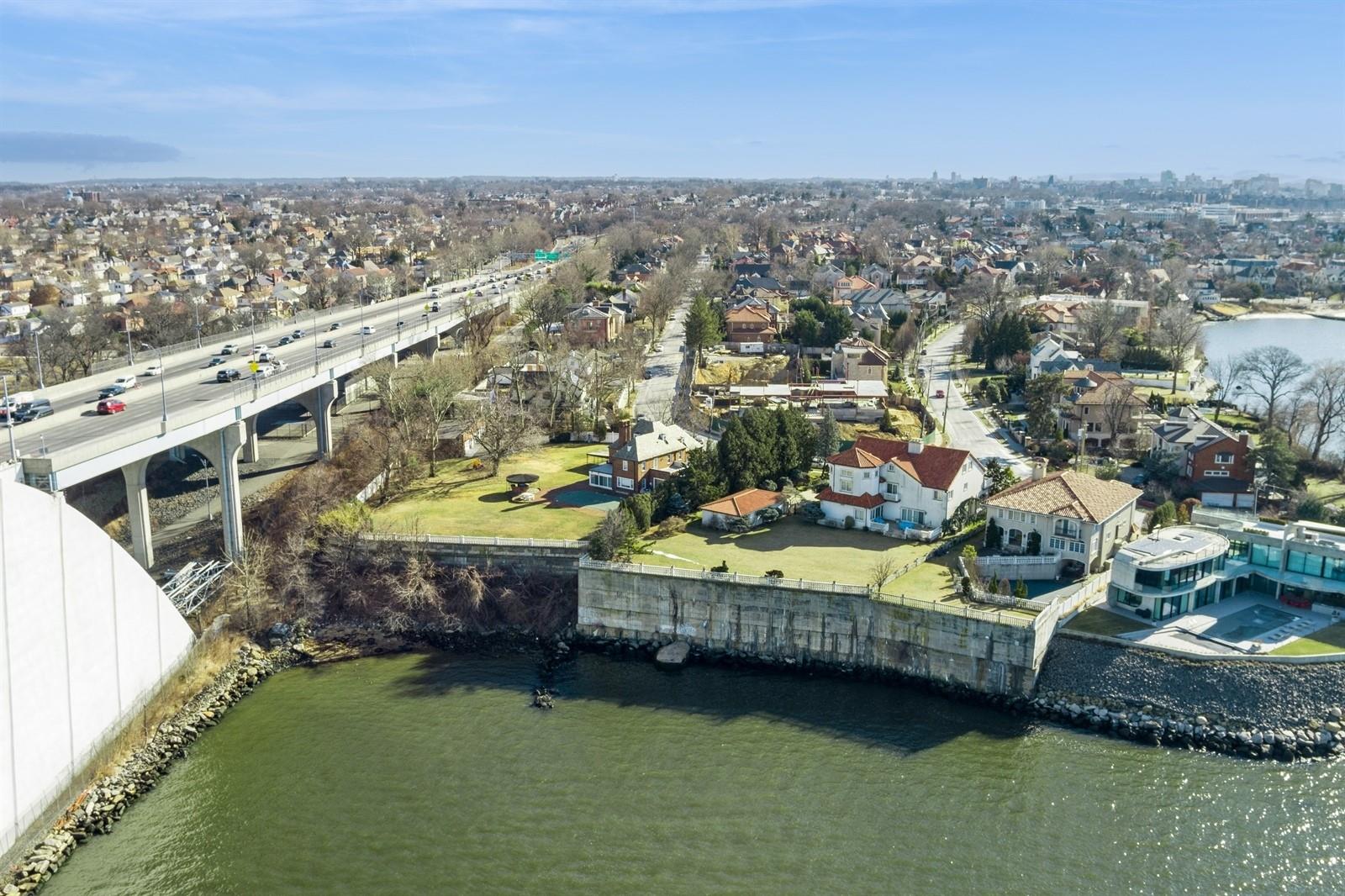 125 Malba Drive Queens, NY 11357 - Photo 15 of 36