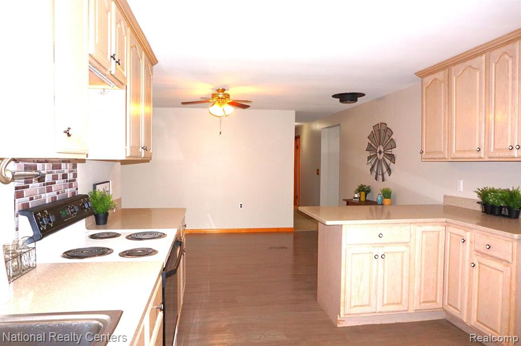 1755 South Kane Road Stockbridge, MI 49285 - Photo 15 of 32