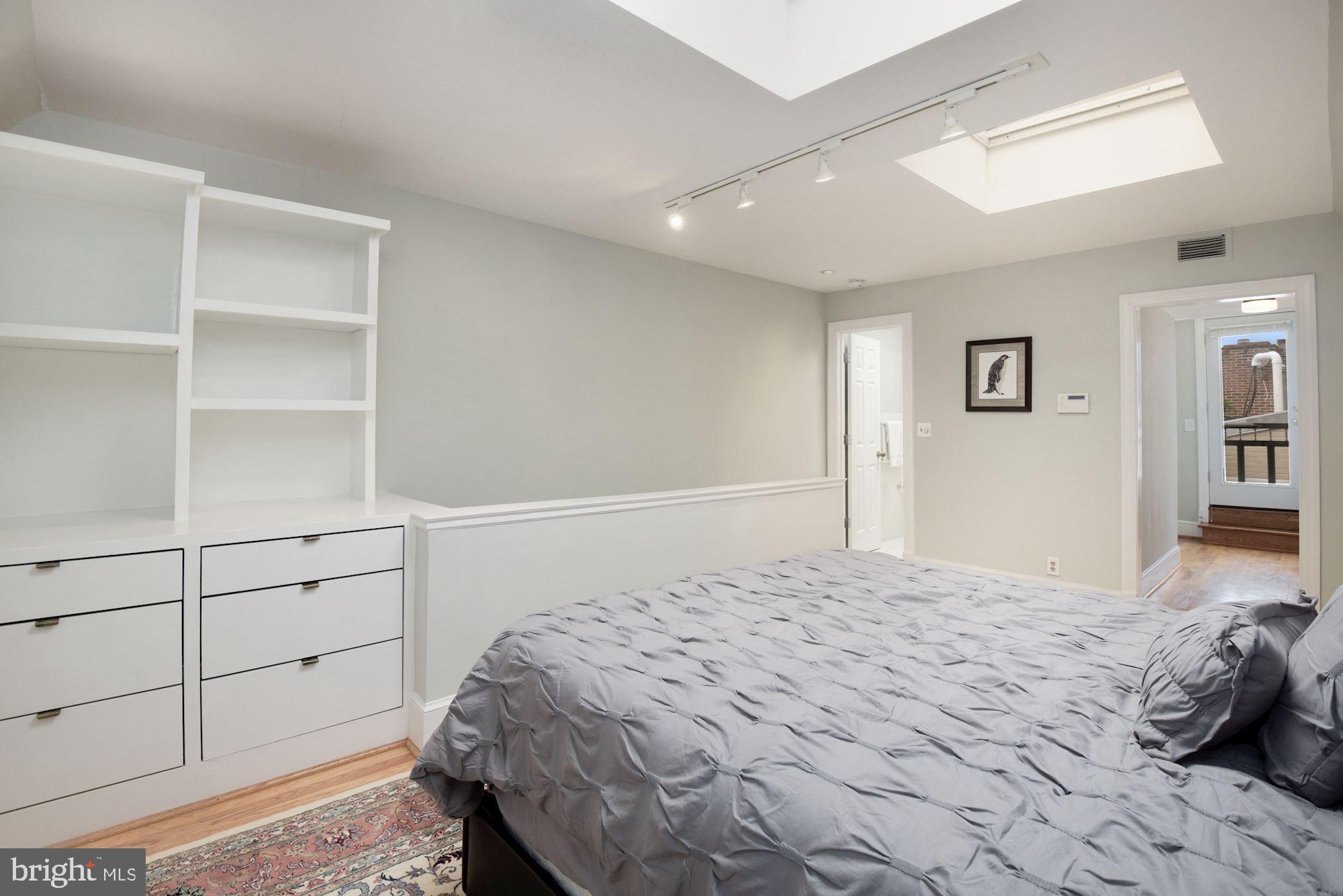 2017 O Street Northwest, Unit 3 Washington, DC 20036 - Photo 22 of 26 Bedroom