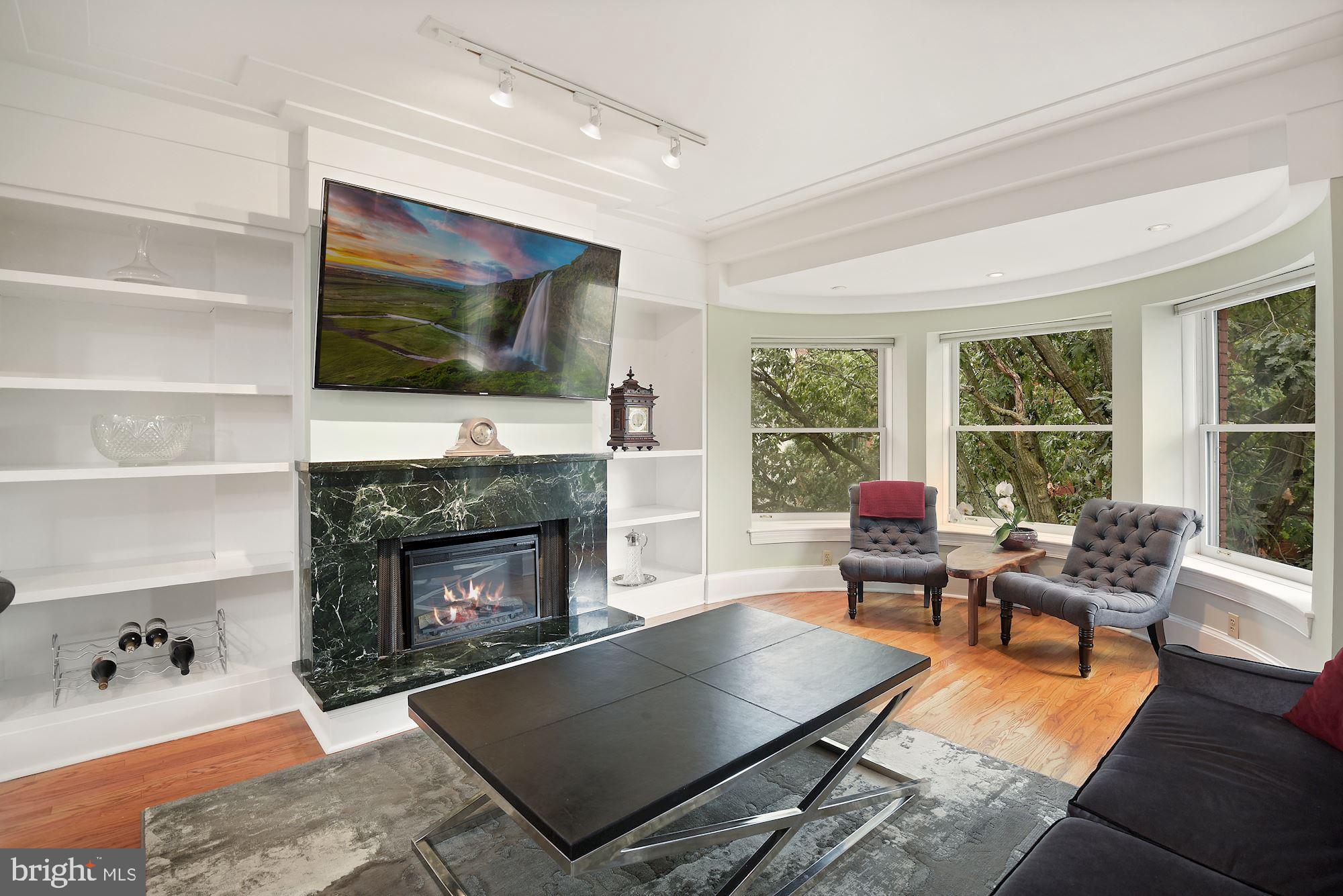 2017 O Street Northwest, Unit 3 Washington, DC 20036 - Photo 7 of 26 Living Room