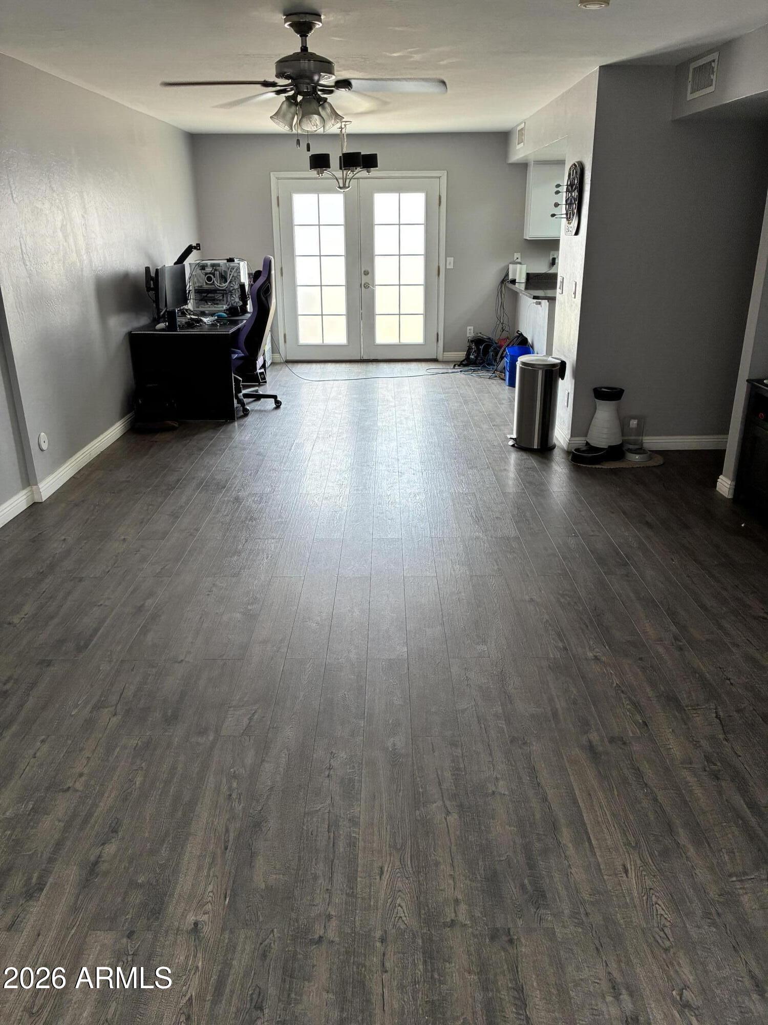 2548 West Kathleen Road Phoenix, AZ 85023 - Photo 18 of 21 living room to dining