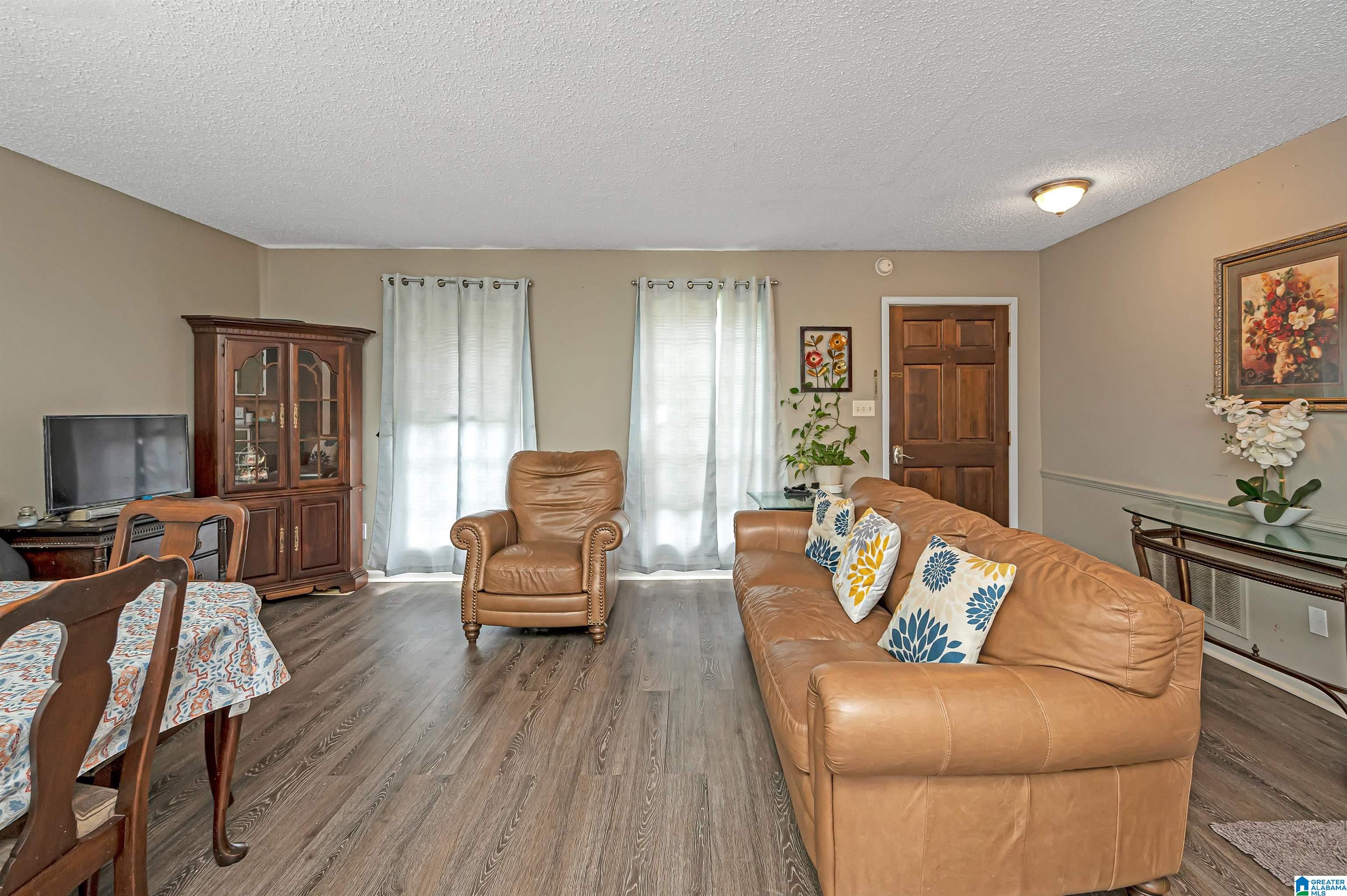 1001 Ryecroft Circle Pelham, AL 35124 - Photo 5 of 50