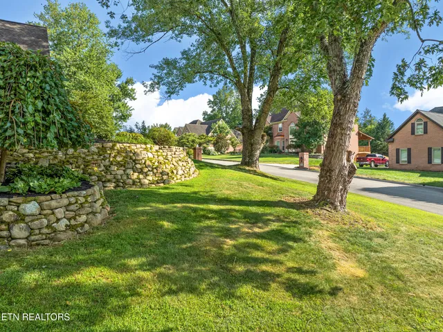 $799,900 | 12151 Brookstone Drive, Knoxville, TN 37934