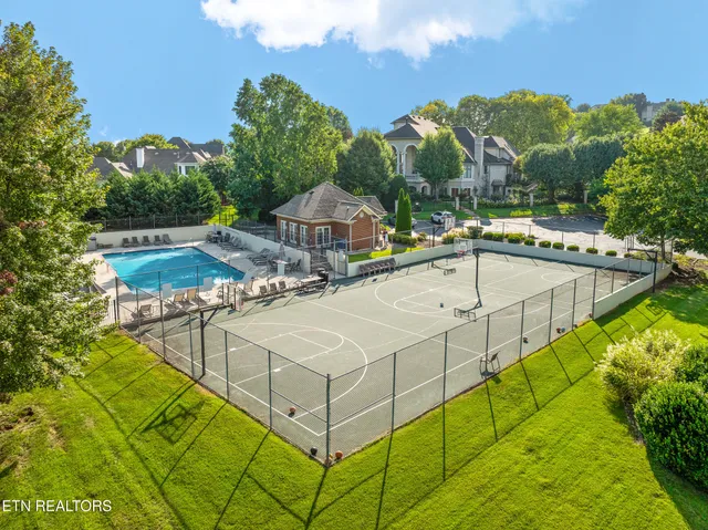 $799,900 | 12151 Brookstone Drive, Knoxville, TN 37934