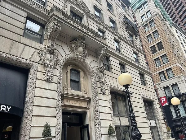 $3,200 | 21 Beacon Street, Unit 6S, Boston, MA 02108