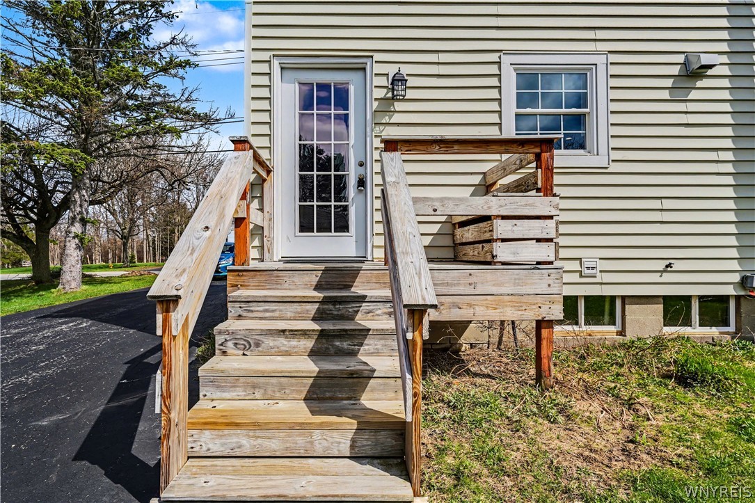 5258 Chestnut Ridge Road Orchard Park, NY 14127 - Photo 7 of 37