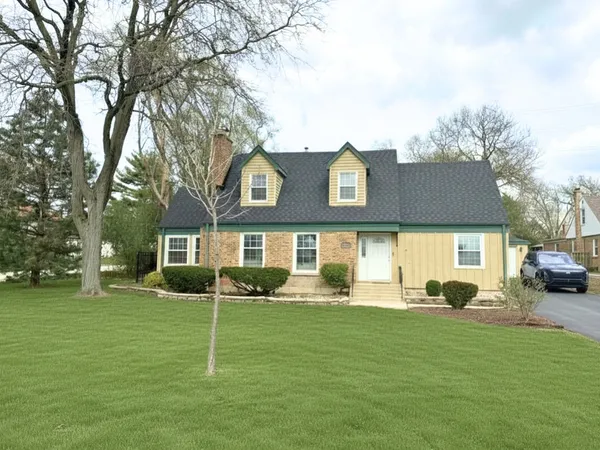 $739,000 | S611 South Cedar Avenue, Elmhurst, IL 60126