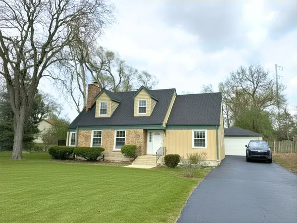$739,000 | S611 South Cedar Avenue, Elmhurst, IL 60126