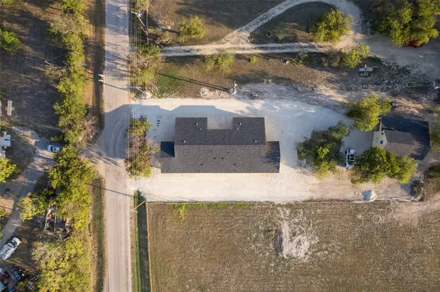 $1,600 | 533 Hackberry Road, Unit A & B, Salado, TX 76571