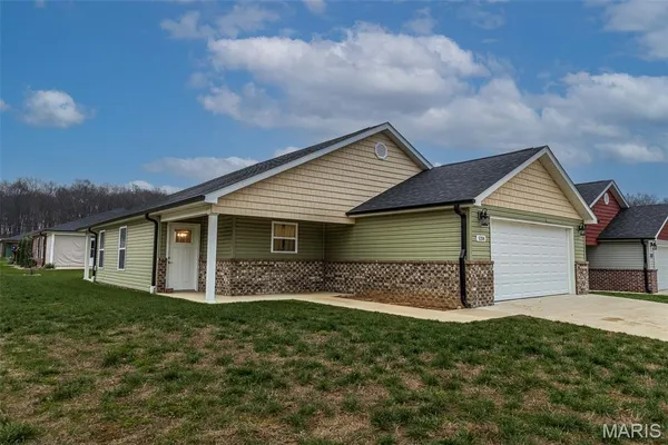 $279,000 | 5208 Hubble Cv Drive, Jackson, MO 63755