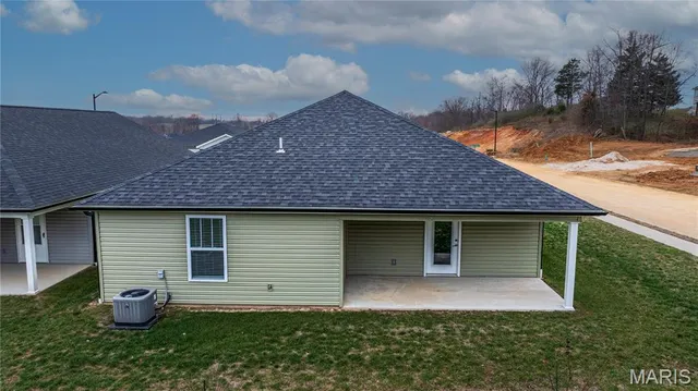 $299,000 | 5208 Hubble Cv Drive, Jackson, MO 63755