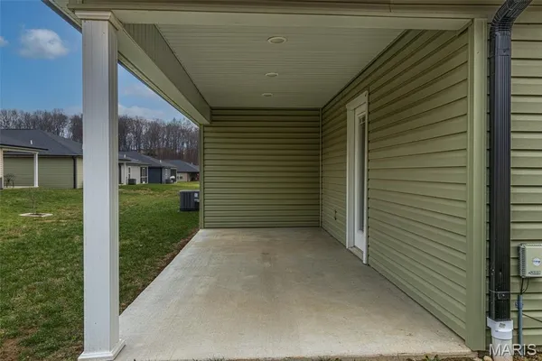 $279,000 | 5208 Hubble Cv Drive, Jackson, MO 63755