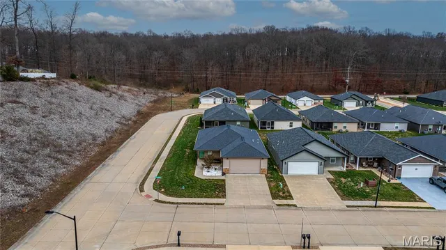 $299,000 | 5208 Hubble Cv Drive, Jackson, MO 63755