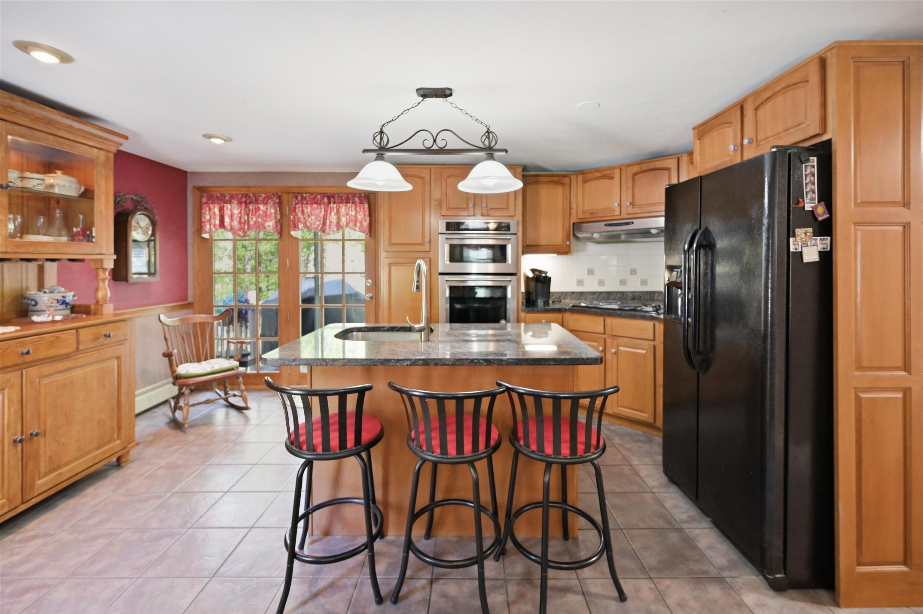 84 Woodridge Road Hampstead, NH 03826 - Photo 7 of 49