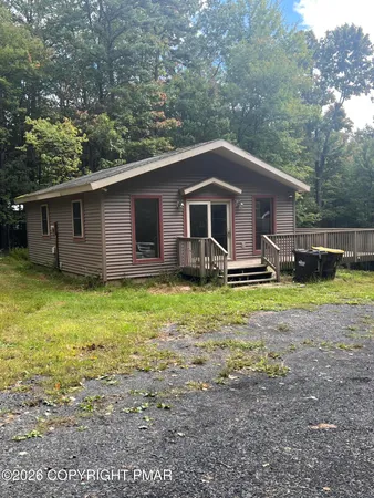 $1,850 | 216 Colonial Court, Stroudsburg, PA 18360