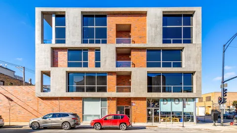 $709,000 | 1000 North Damen Avenue, Unit 5, Chicago, IL 60622