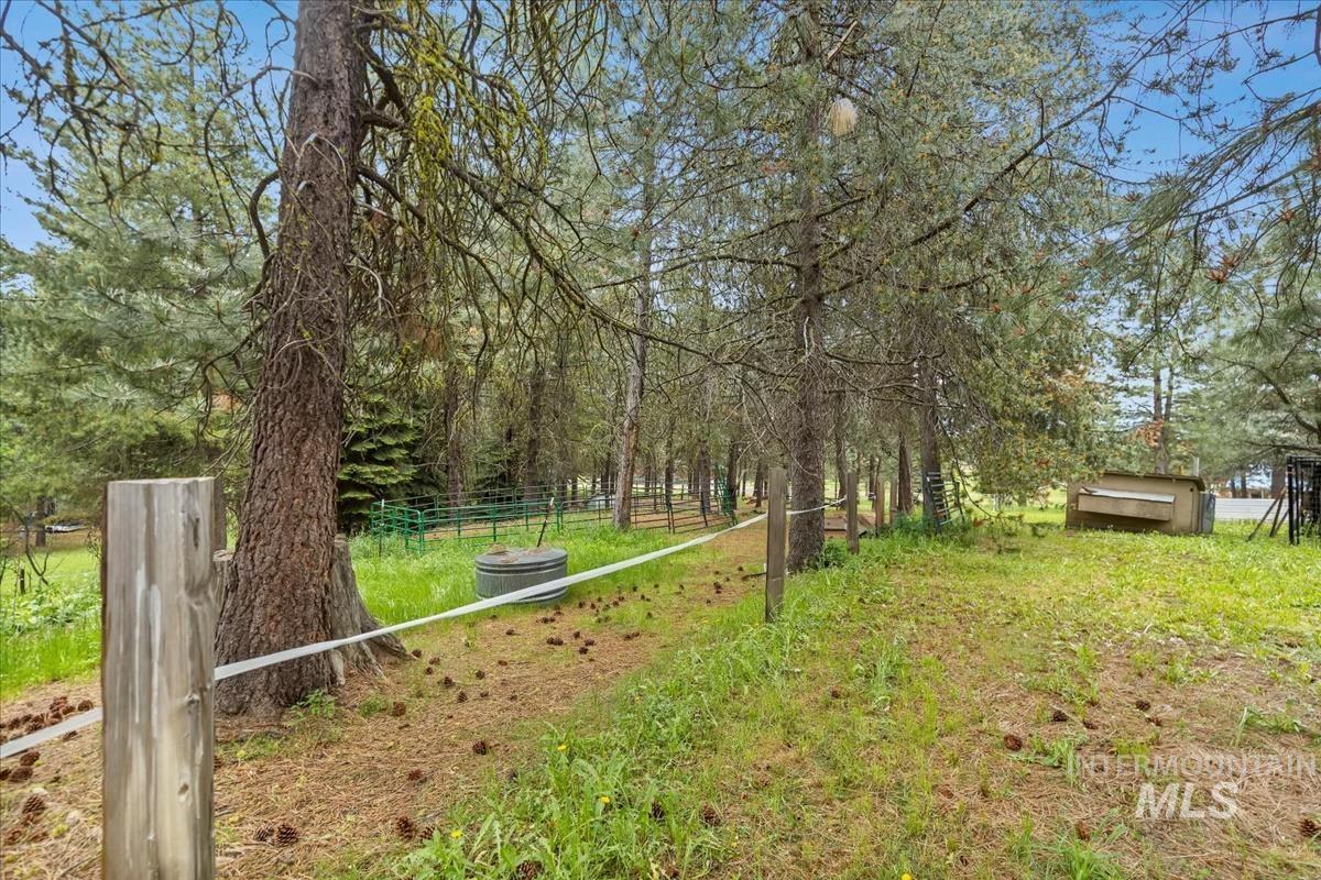 29 Rising Lane Cascade, ID 83611 - Photo 37 of 43
