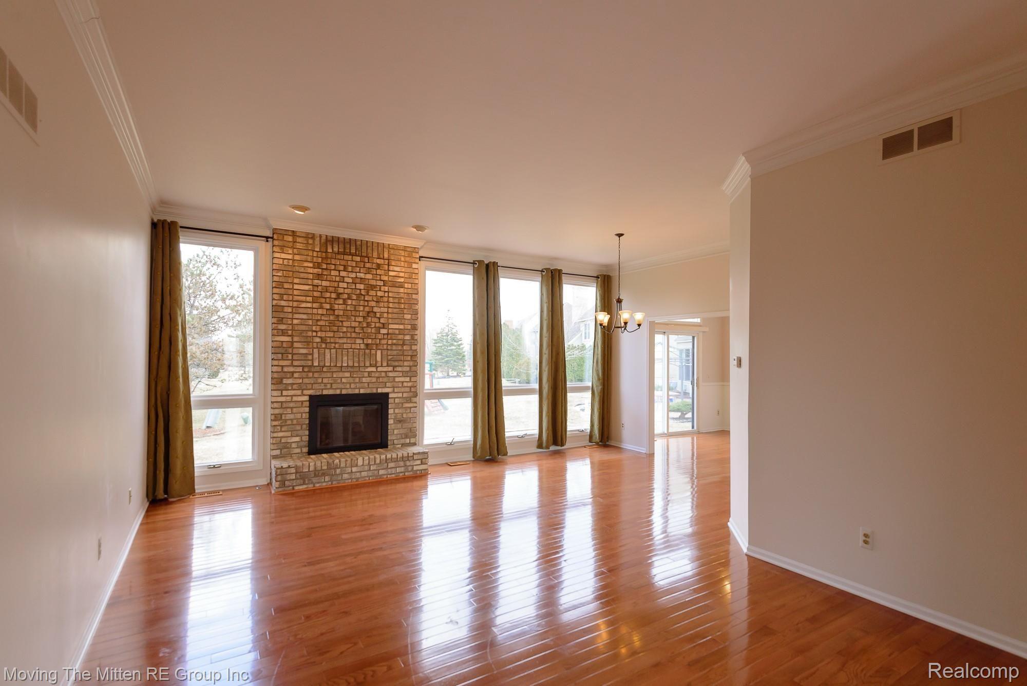 45377 Lothrop Road Canton, MI 48188 - Photo 2 of 57 2.jpg