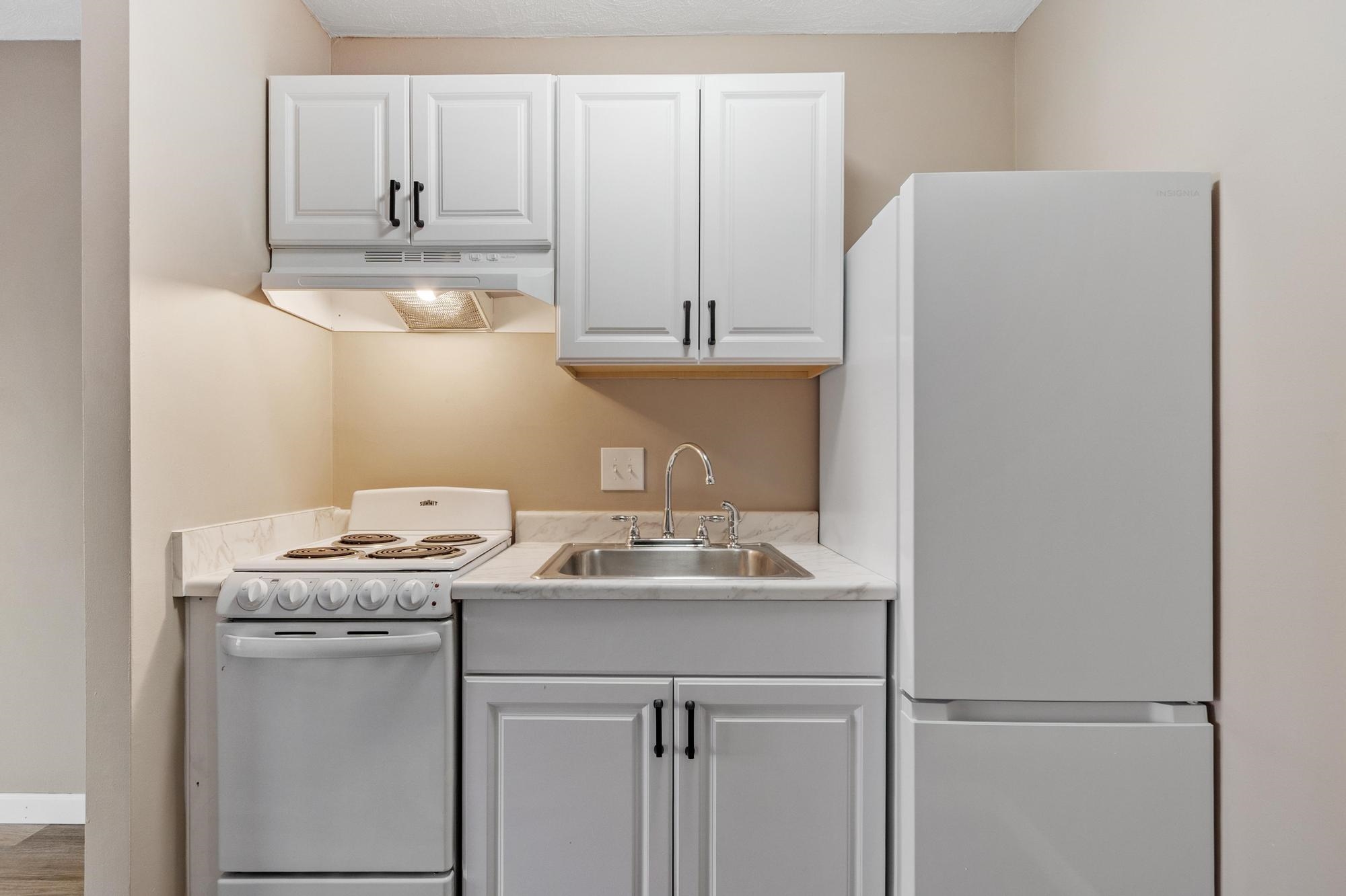 11 Strawberry Bank Road, Unit 5 Nashua, NH 03062 - Photo 11 of 30 Gallery Image 11