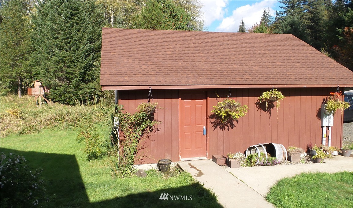 166 Delezenne Road Elma, WA 98541 - Photo 5 of 25 Gallery Image 5