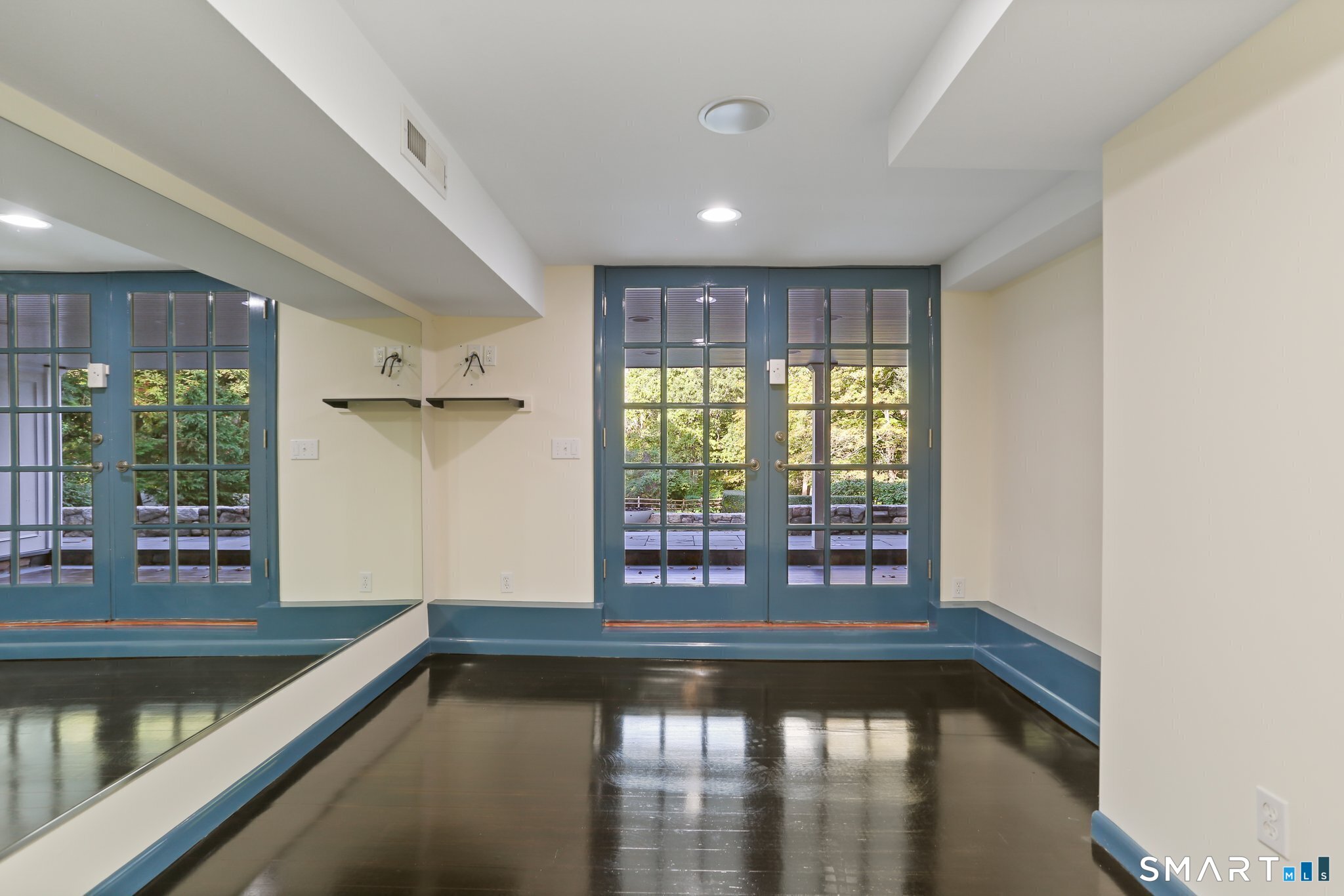 890 Silvermine Road New Canaan, CT 06840 - Photo 22 of 30 Exercise room