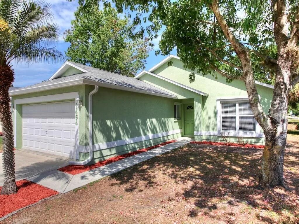 1464 Laconia Street Sebastian, FL 32958 - Photo 1 of 15 beyc68e3ca2e72c40