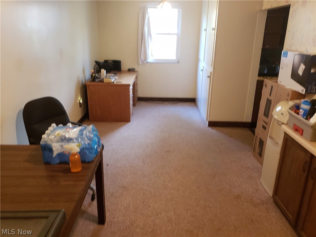8439 Wadsworth Road Wadsworth, OH 44281 - Photo 6 of 12 Gallery Image 6